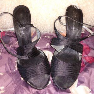 Lulu Townsend Peep Toe Black Satin 4" Romeo Heels 8.5